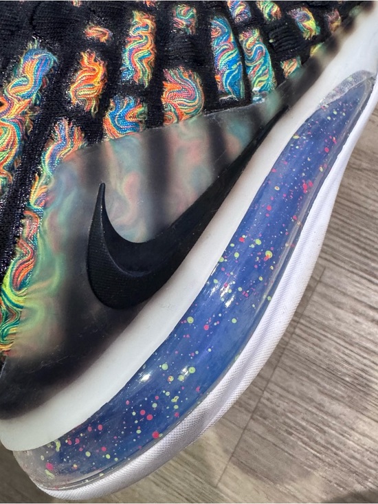 Nike LeBron 17 James Gang Sneakers - Picture 10 of 10